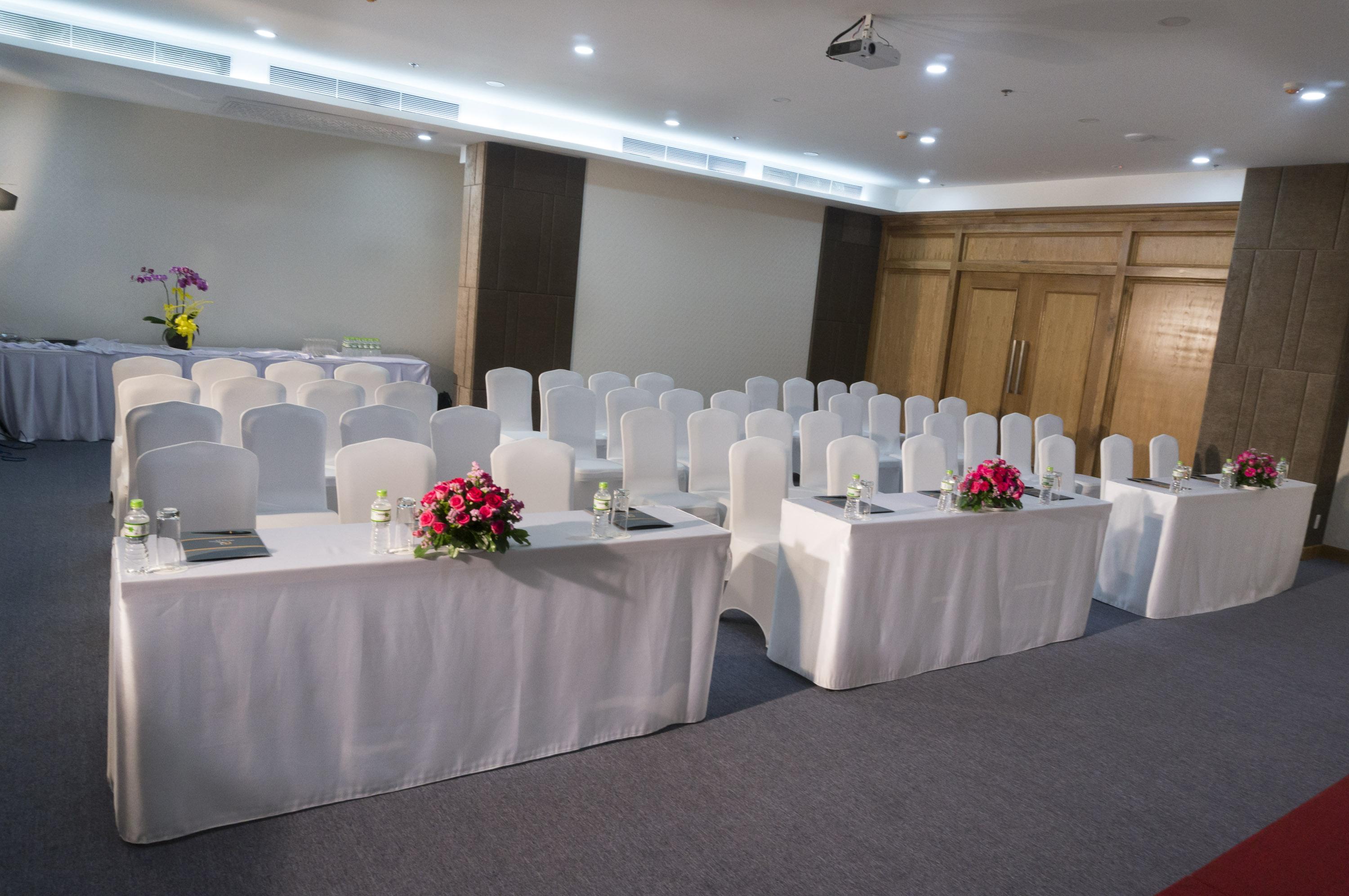 Aristo Saigon Hotel Хошимин Экстерьер фото