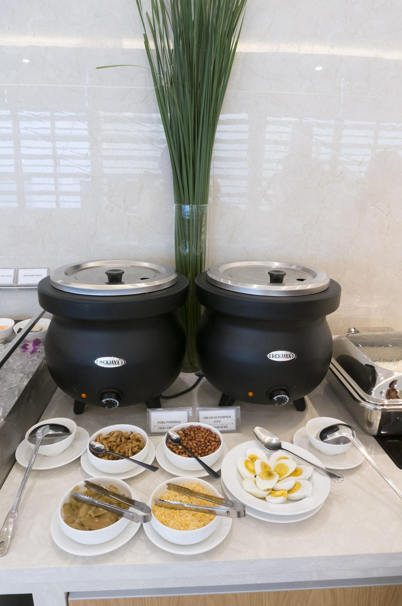 Aristo Saigon Hotel Хошимин Экстерьер фото