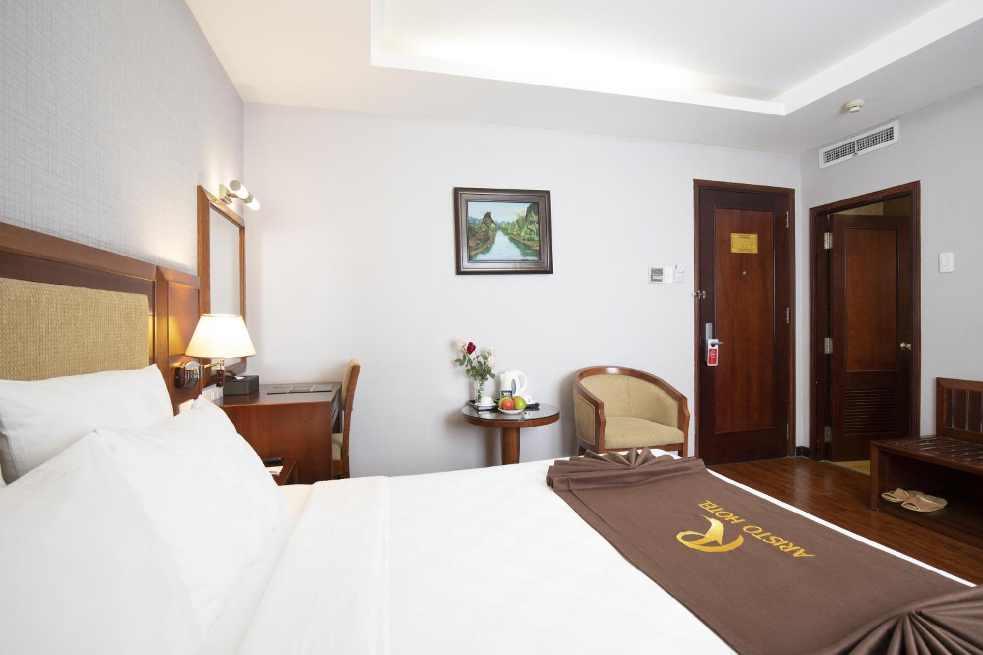 Aristo Saigon Hotel Хошимин Экстерьер фото